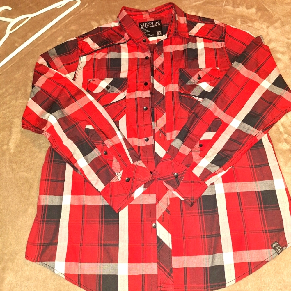 Men's shirt